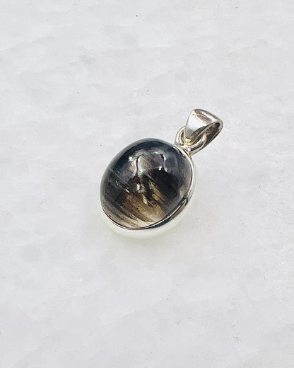 Very Rare Cat's Eye Scapolite w/ full Chatoyancy (Karur, India) in 0.925 Silver, Biotite Inclusion of Natural Oil Based Compound