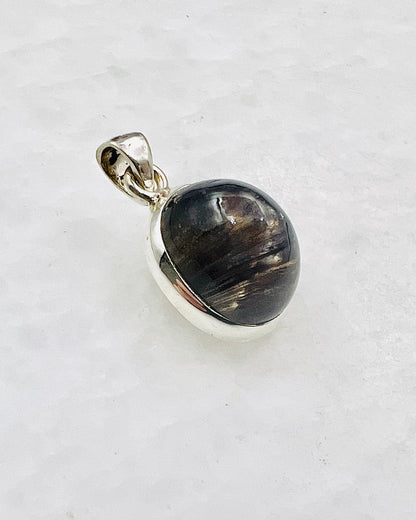 Very Rare Cat's Eye Scapolite w/ full Chatoyancy (Karur, India) in 0.925 Silver, Biotite Inclusion of Natural Oil Based Compound