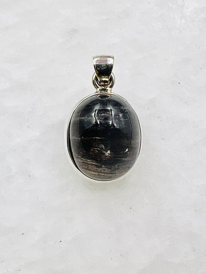 Very Rare Cat's Eye Scapolite w/ full Chatoyancy (Karur, India) in 0.925 Silver, Biotite Inclusion of Natural Oil Based Compound