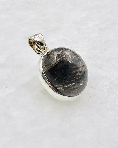 Very Rare Cat's Eye Scapolite w/ full Chatoyancy (Karur, India) in 0.925 Silver, Biotite Inclusion of Natural Oil Based Compound