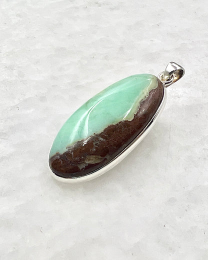 Light Green Crysoprase with Matrix in 0.925 Silver