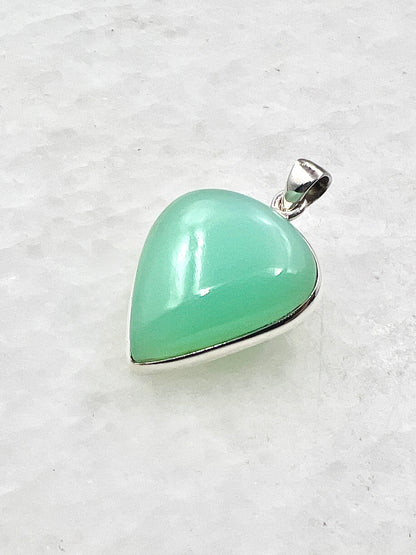 Light Green Crysoprase in 0.925 Silver
