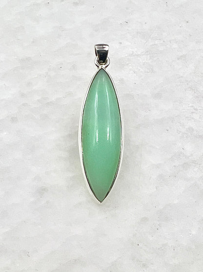 Light Green Crysoprase in 0.925 Silver