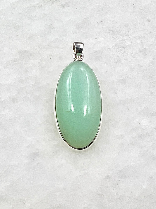 Light Green Crysoprase in 0.925 Silver