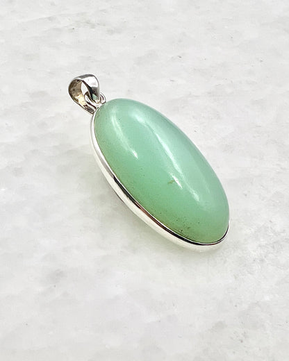 Light Green Crysoprase in 0.925 Silver