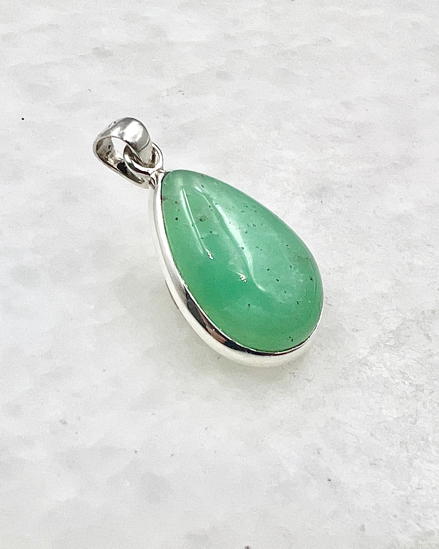 Dark Green Crysoprase in 0.925 Silver