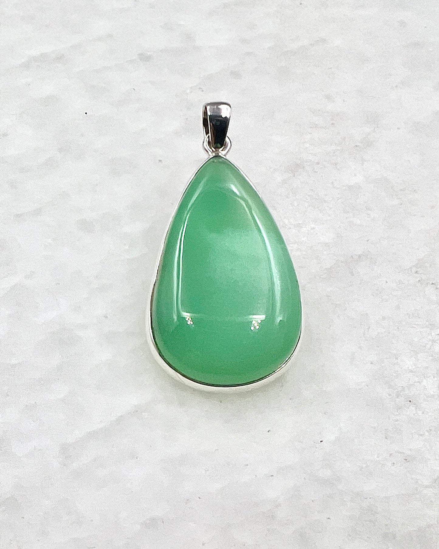 Dark Green Crysoprase in 0.925 Silver