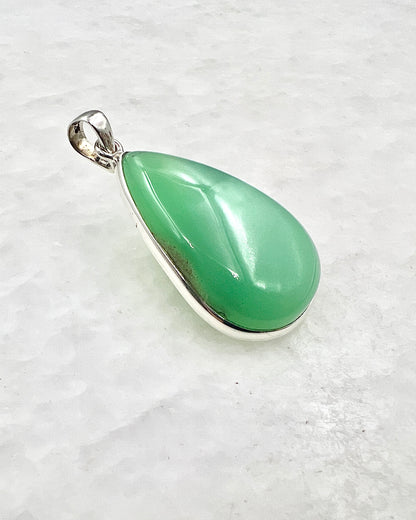 Dark Green Crysoprase in 0.925 Silver