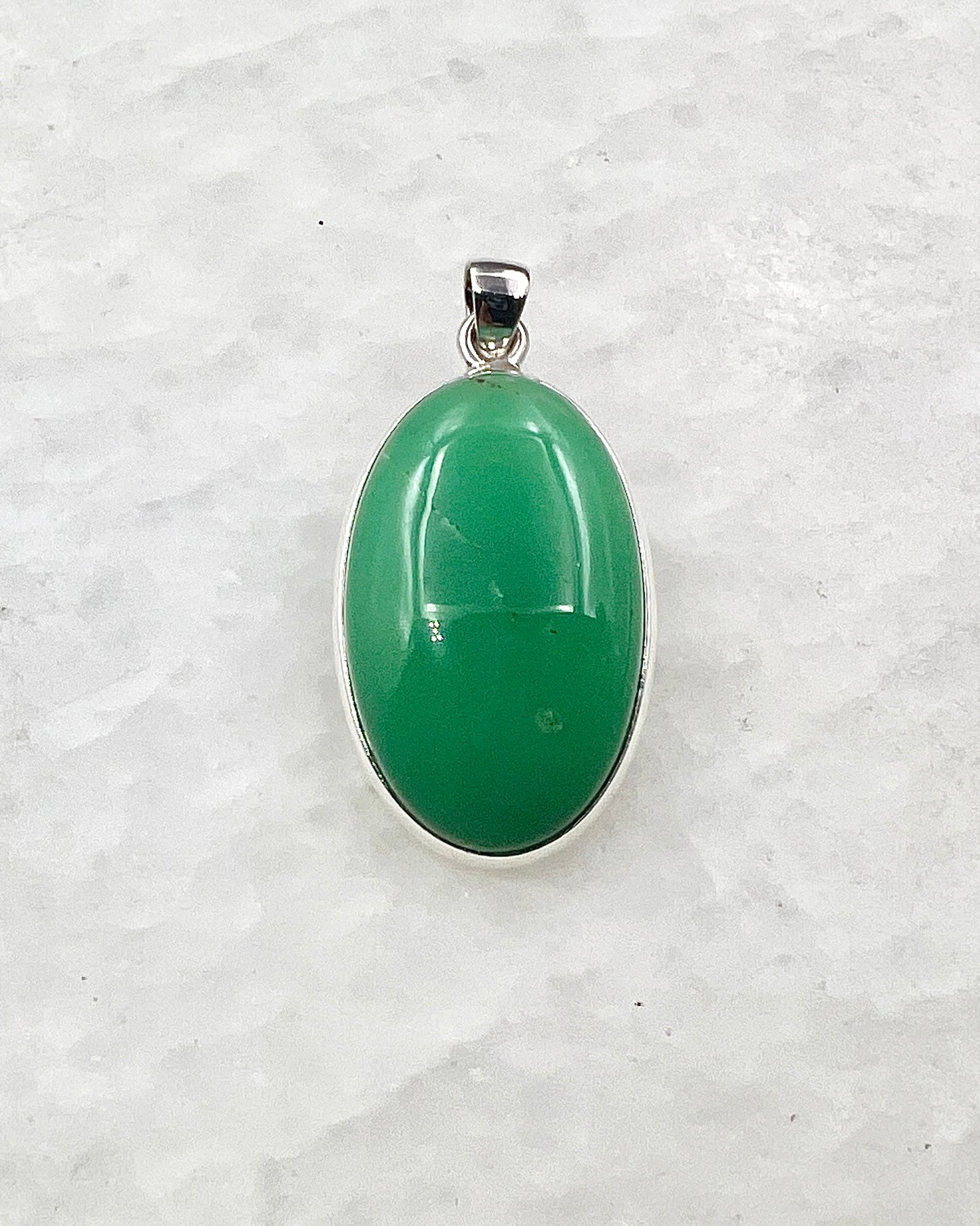 Dark Green Crysoprase in 0.925 Silver