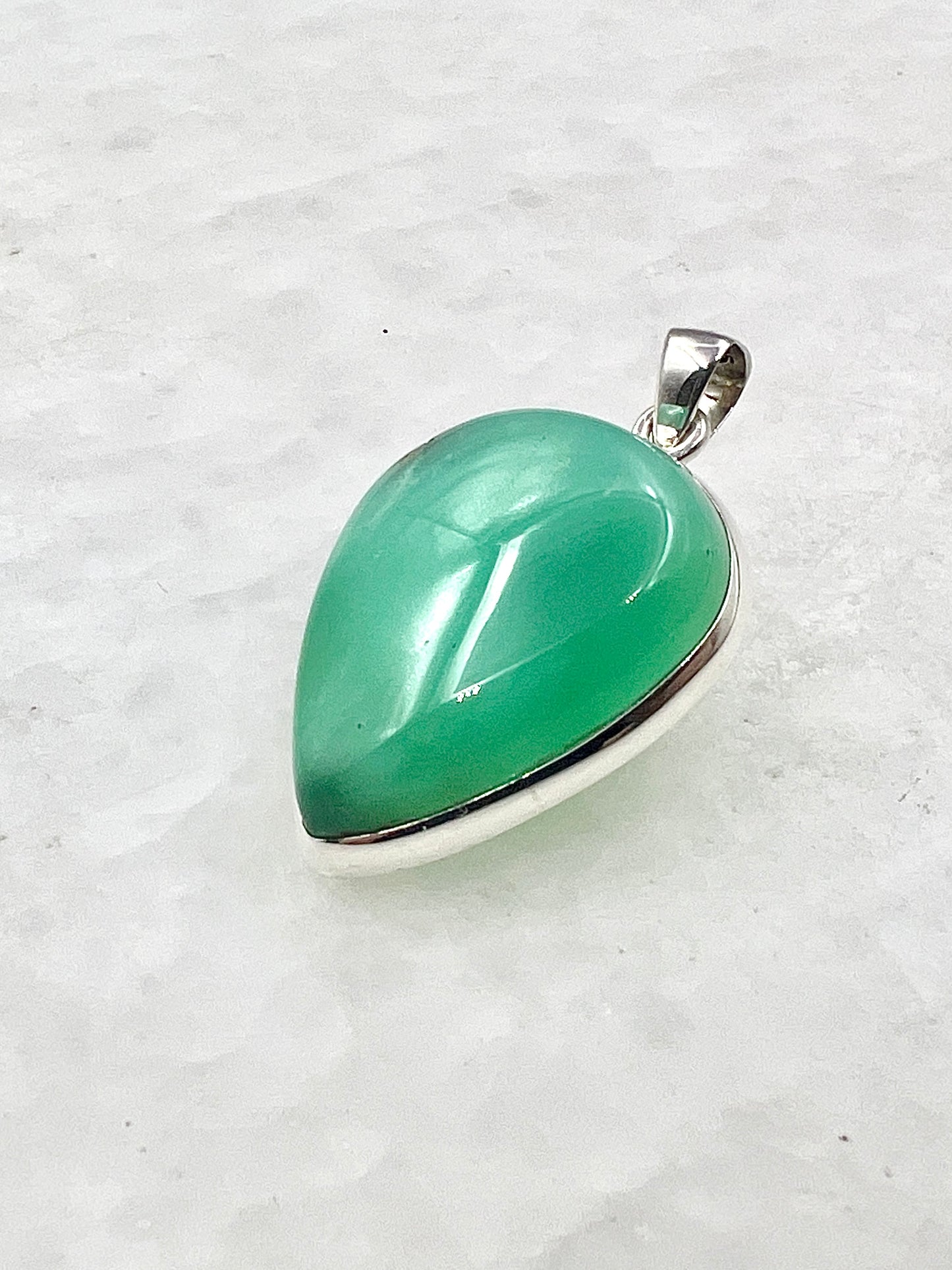 Dark Green Crysoprase in 0.925 Silver