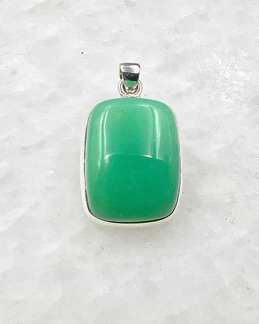 Dark Green Crysoprase in 0.925 Silver