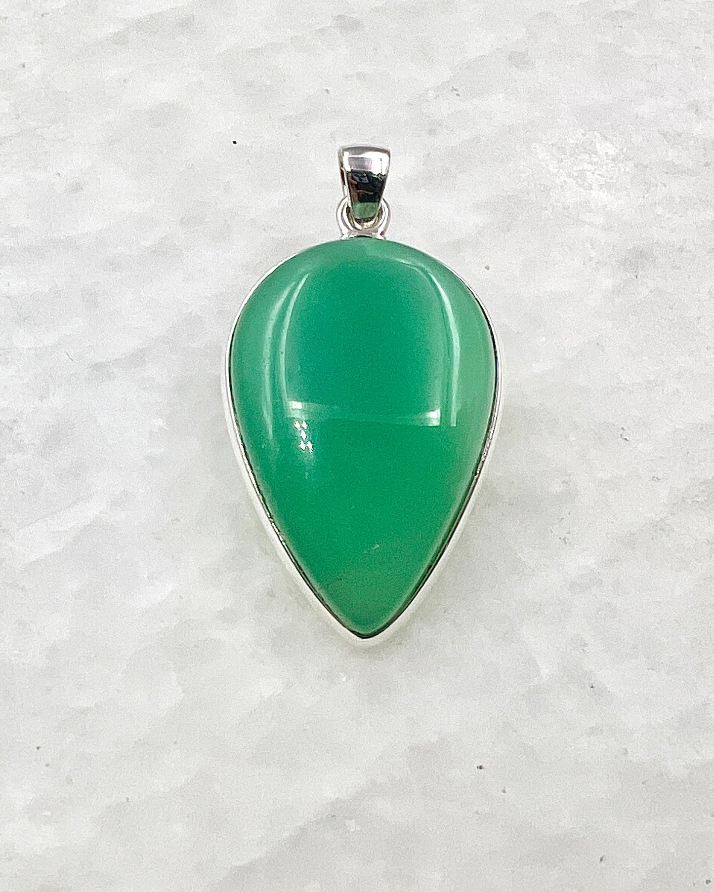 Dark Green Crysoprase in 0.925 Silver