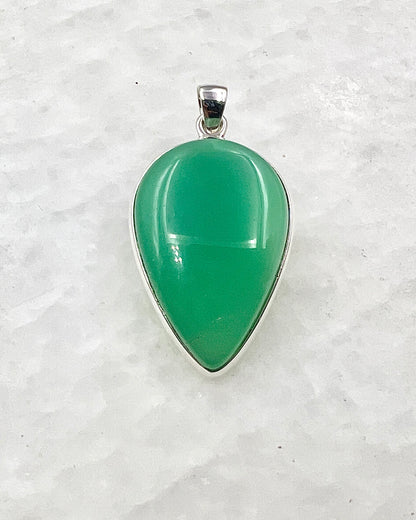 Dark Green Crysoprase in 0.925 Silver