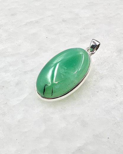 Dark Green Crysoprase in 0.925 Silver