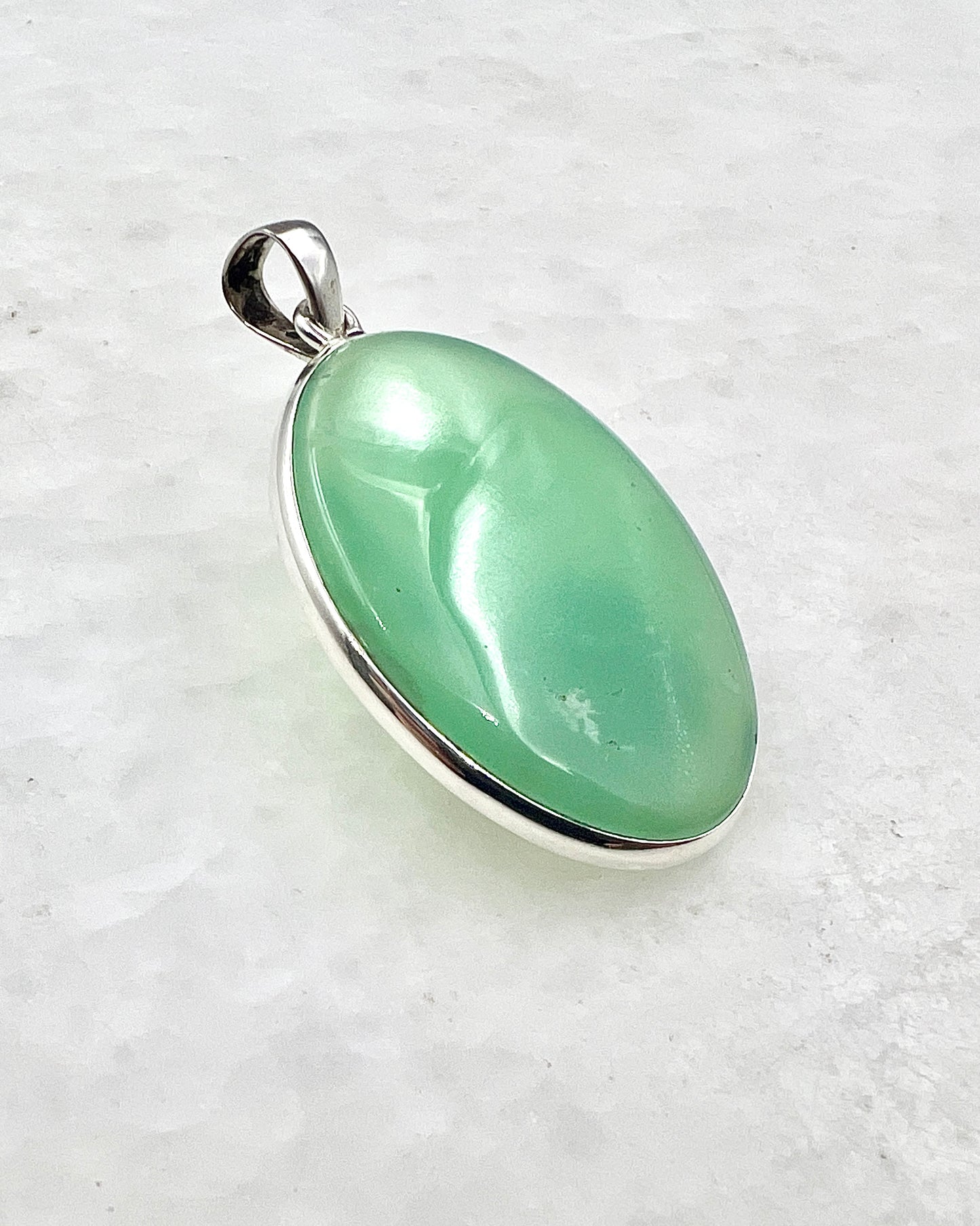 Dark Green Crysoprase in 0.925 Silver