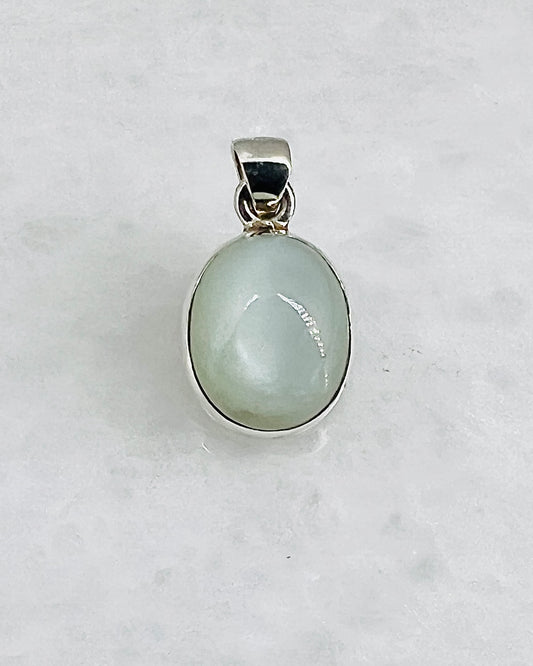 Rare Green Moonstone (Karur, India) in 0.925 Silver