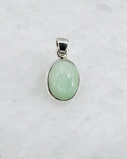 Rare Green Moonstone (Karur, India) in 0.925 Silver