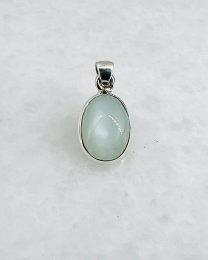 Rare Green Moonstone (Karur, India) in 0.925 Silver