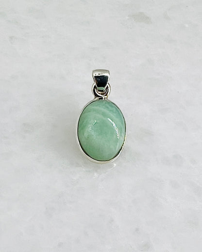 Rare Green Moonstone (Karur, India) in 0.925 Silver