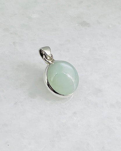Rare Green Moonstone (Karur, India) in 0.925 Silver
