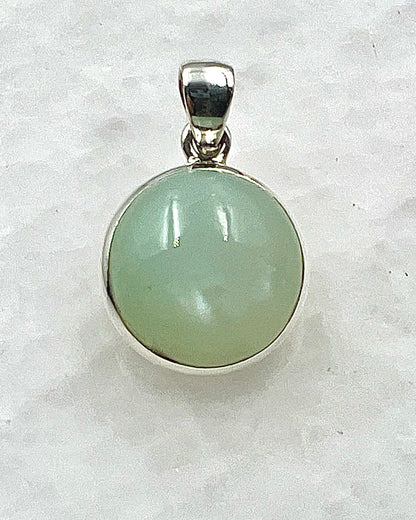 Rare Green Moonstone (Karur, India) in 0.925 Silver