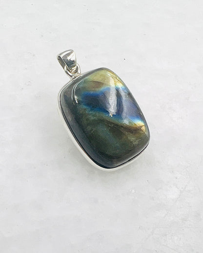 Labradorite in 0.925 Silver