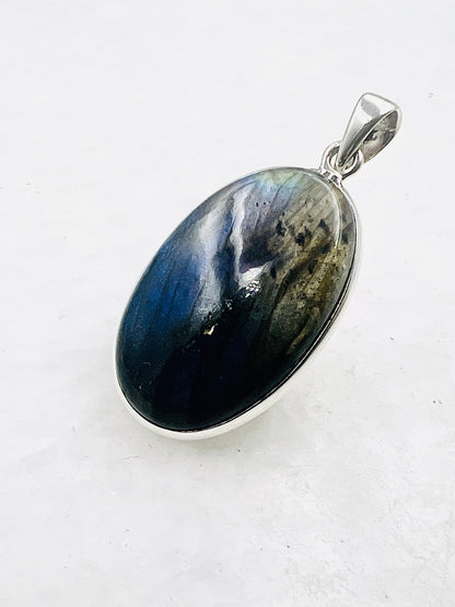 Labradorite in 0.925 Silver