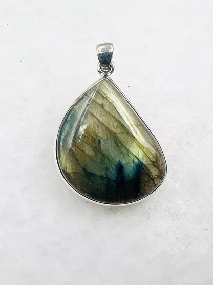 Labradorite in 0.925 Silver
