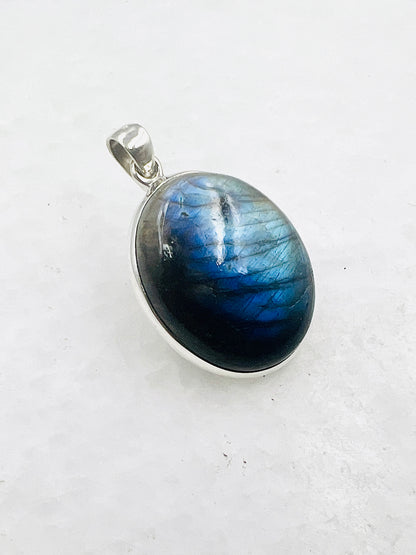 Labradorite in 0.925 Silver