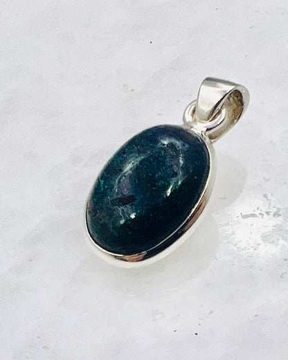 Andamooka Opal in 0.925 Silver