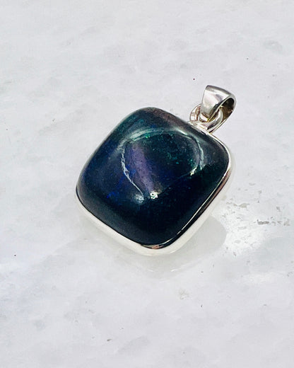 Andamooka Opal in 0.925 Silver