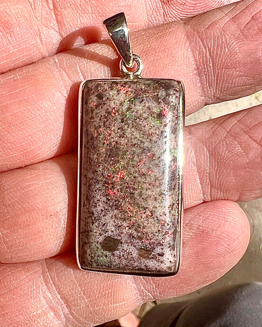 Andamooka Opal in 0.925 Silver