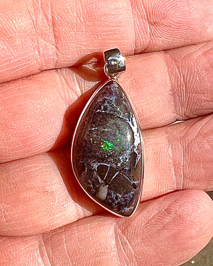 Andamooka Opal in 0.925 Silver