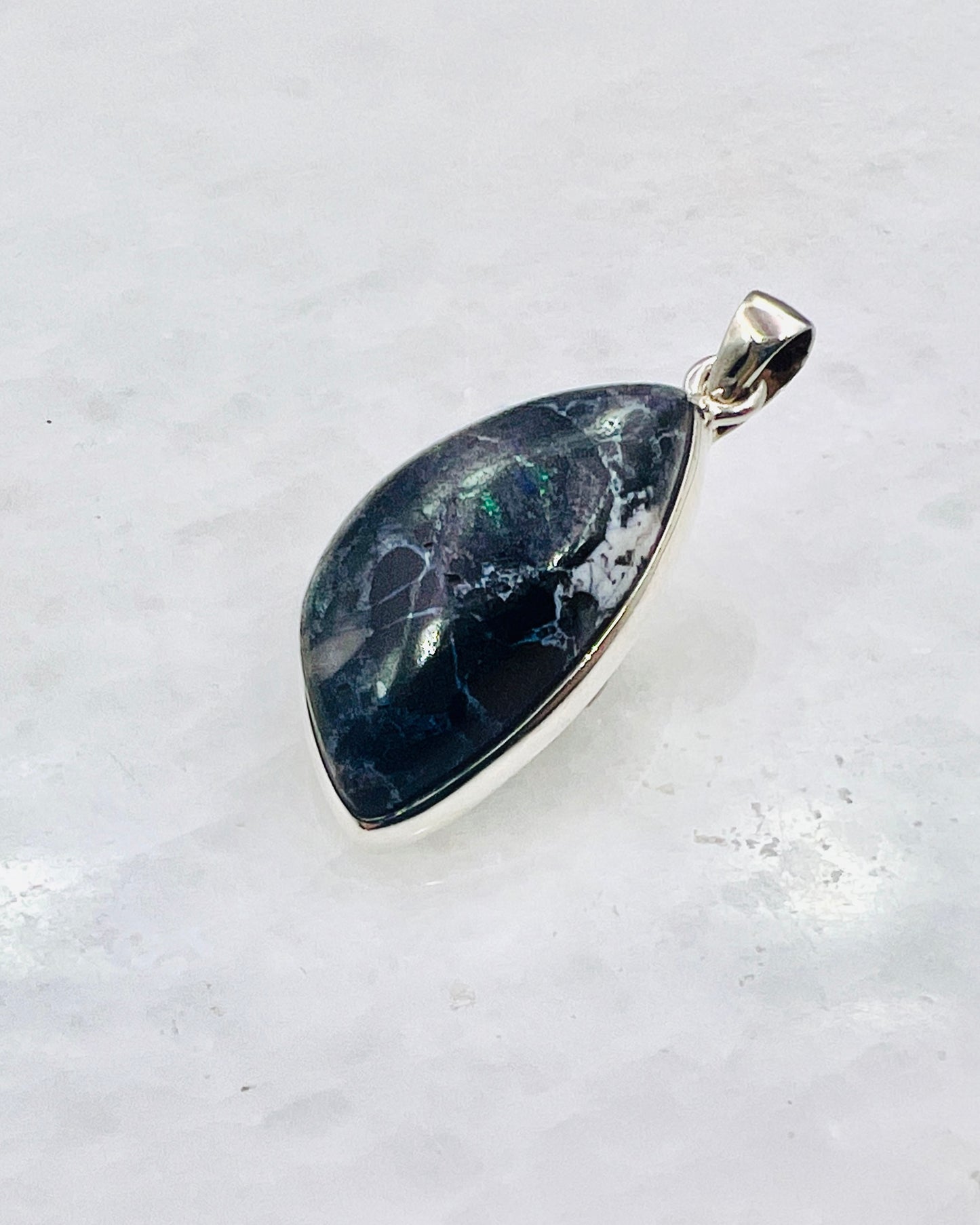 Andamooka Opal in 0.925 Silver