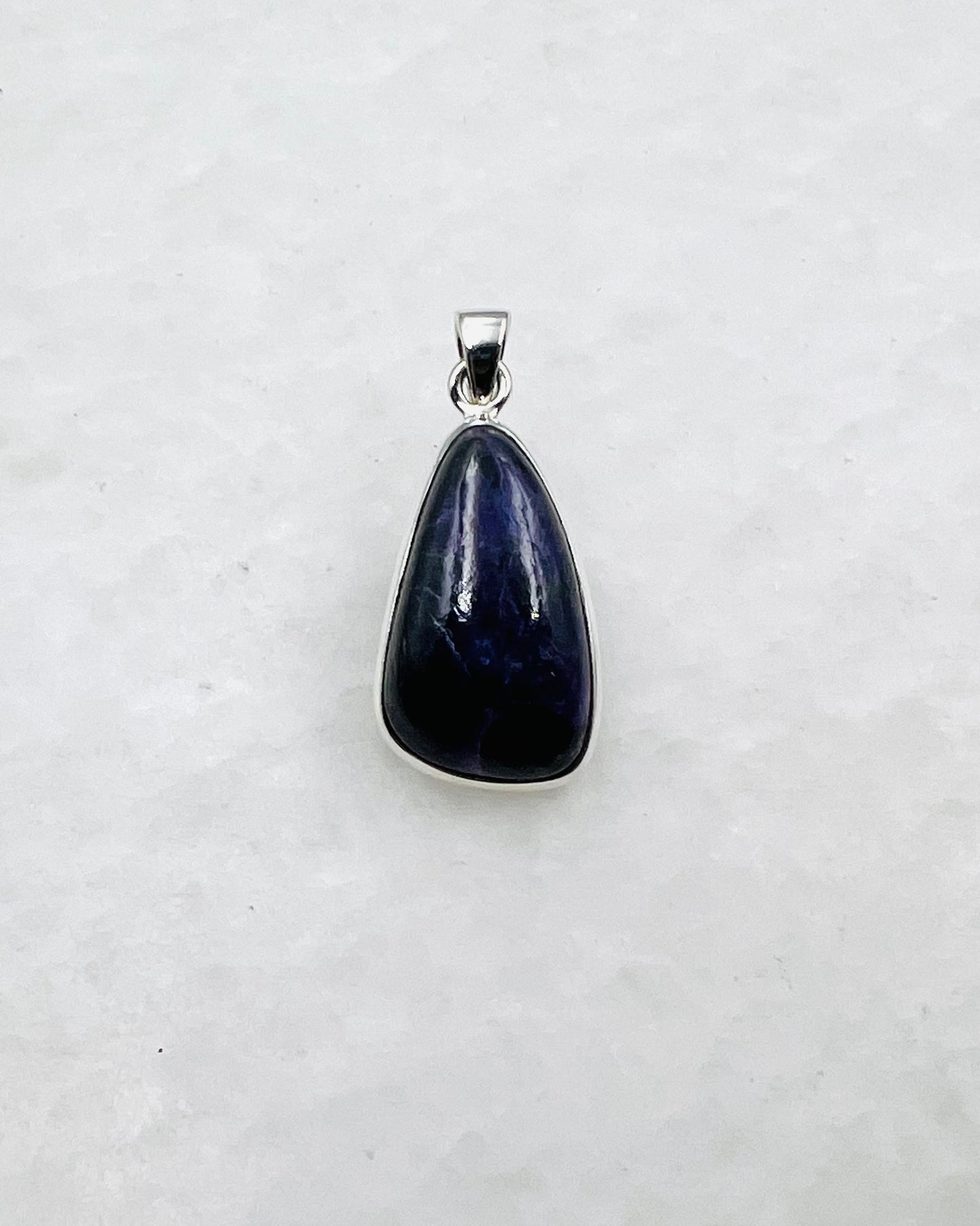 Sugilite in 0.925 Silver