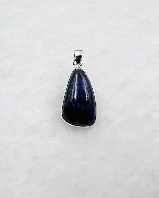 Sugilite in 0.925 Silver
