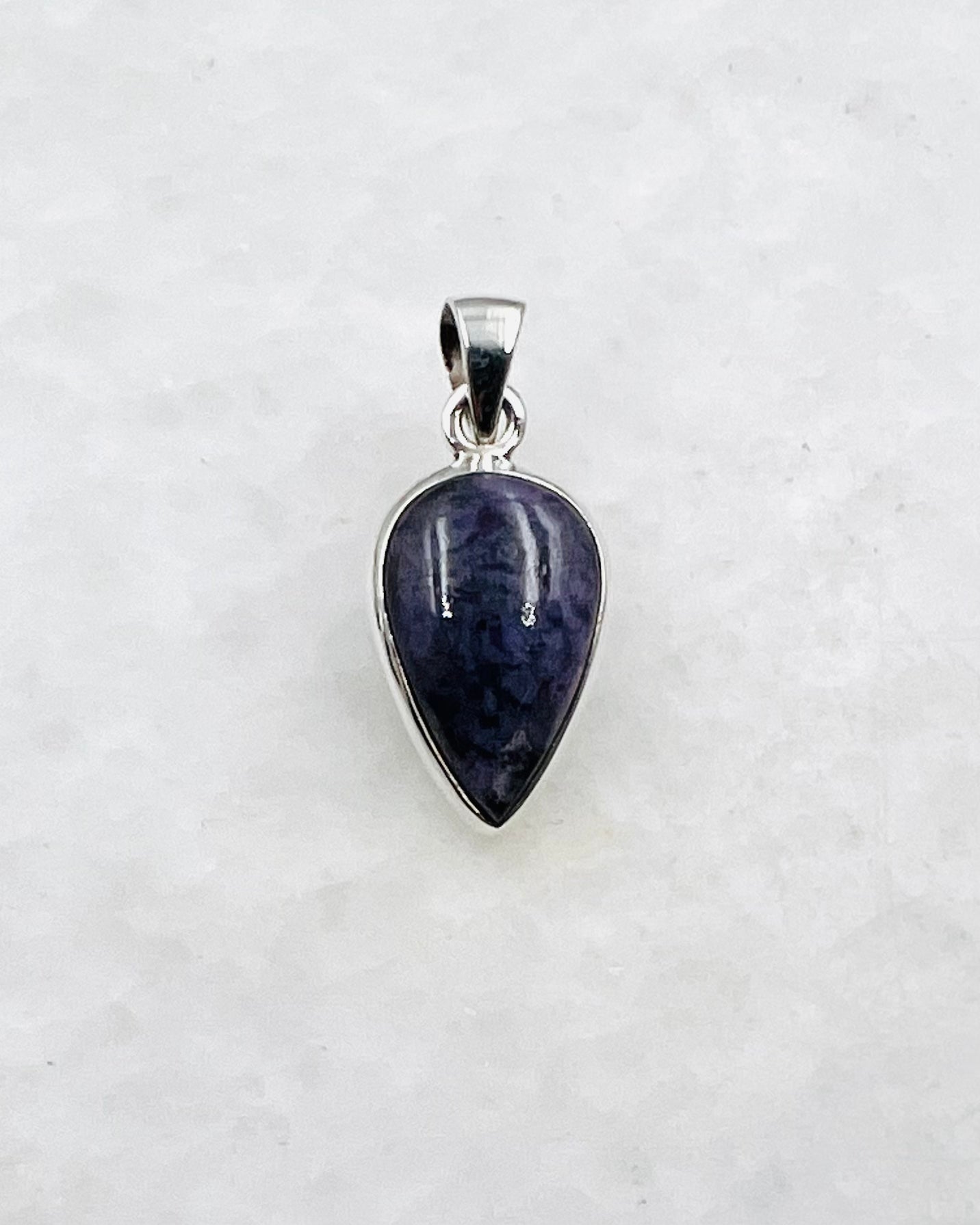 Sugilite in 0.925 Silver