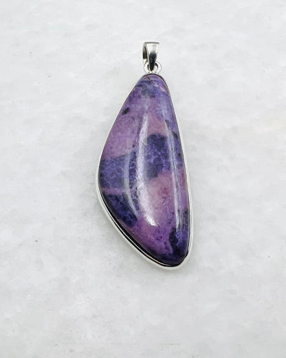 Sugilite in 0.925 Silver