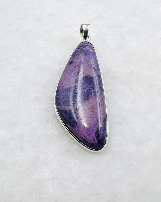 Sugilite in 0.925 Silver