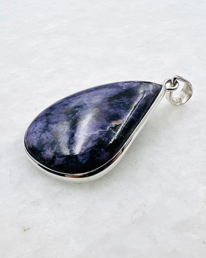 Sugilite in 0.925 Silver