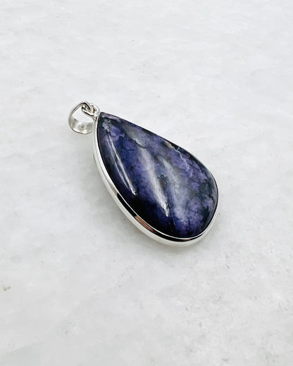 Sugilite in 0.925 Silver