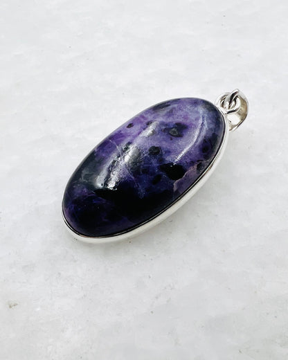 Sugilite in 0.925 Silver