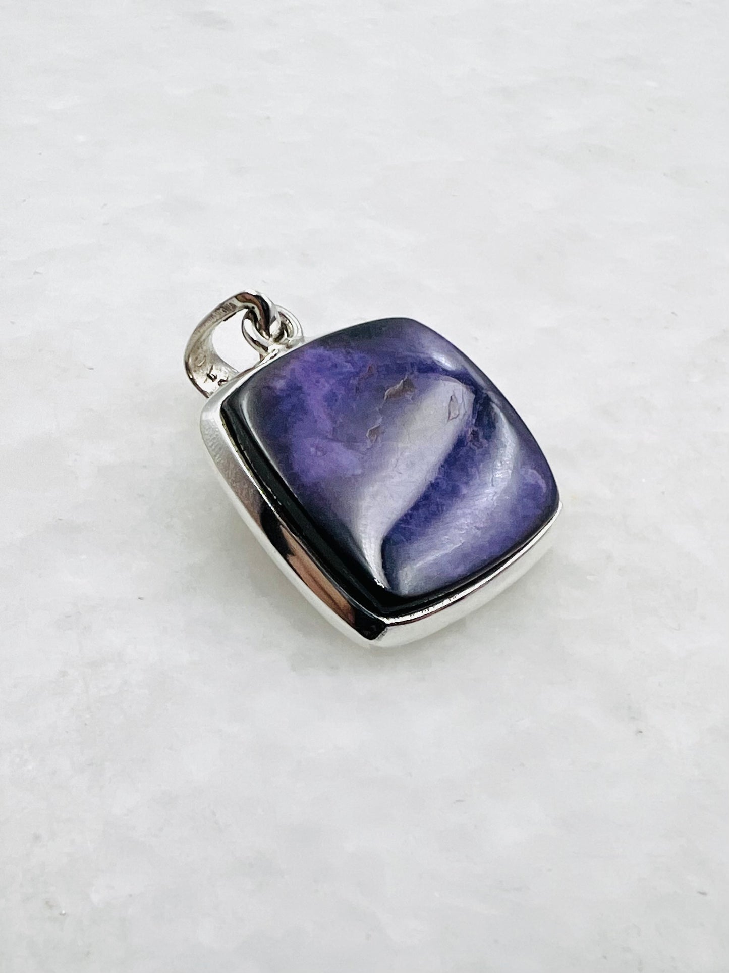 Sugilit in 925er Silber