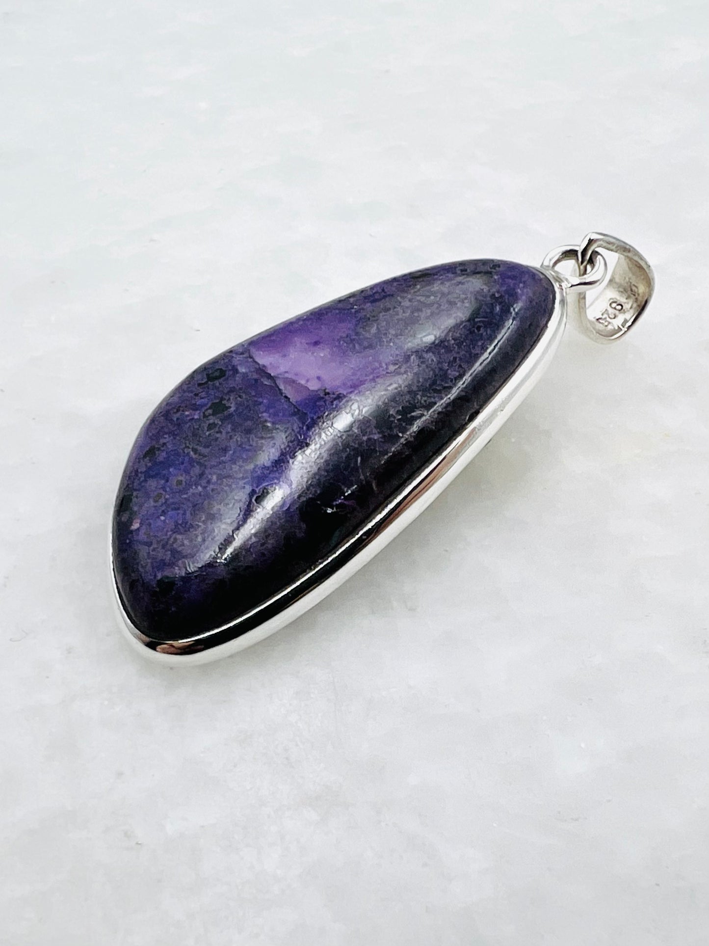 Sugilit in 925er Silber
