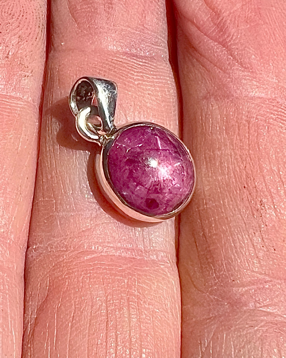 Star Ruby in 0.925 Silver