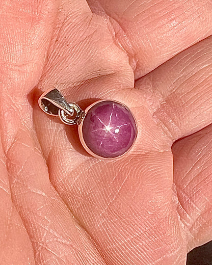 Star Ruby in 0.925 Silver