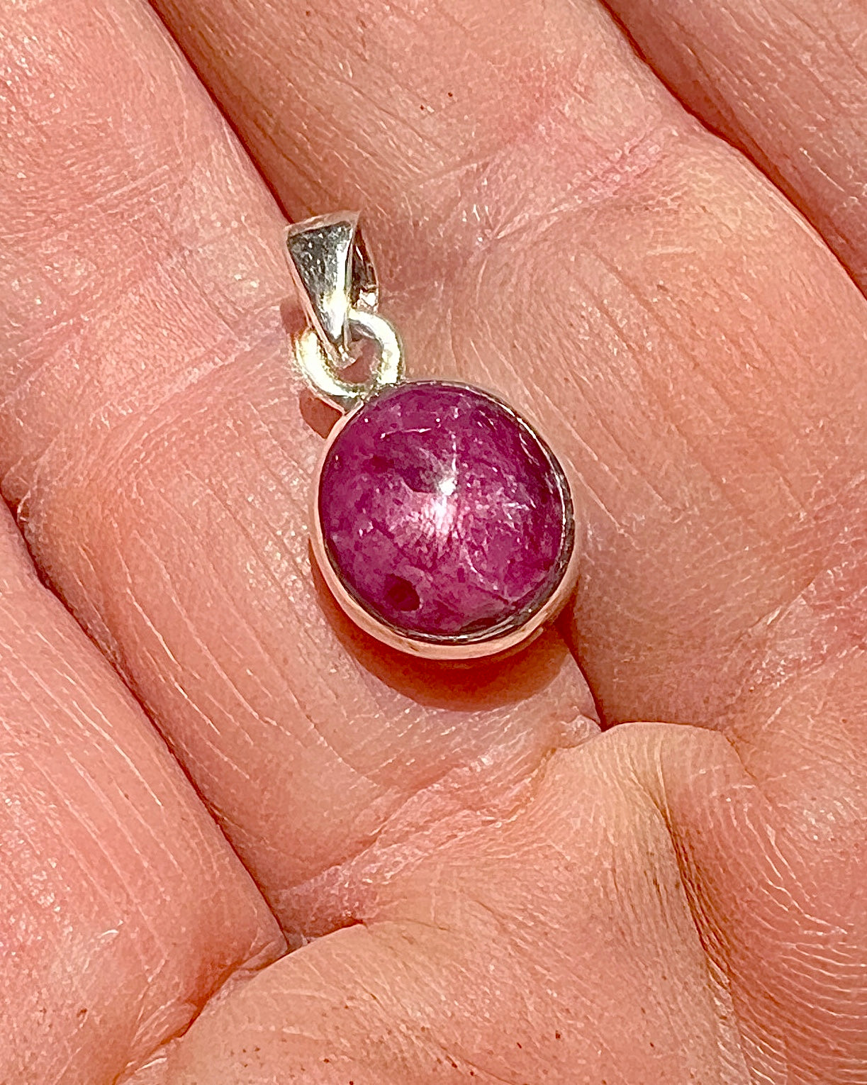 Star Ruby in 0.925 Silver