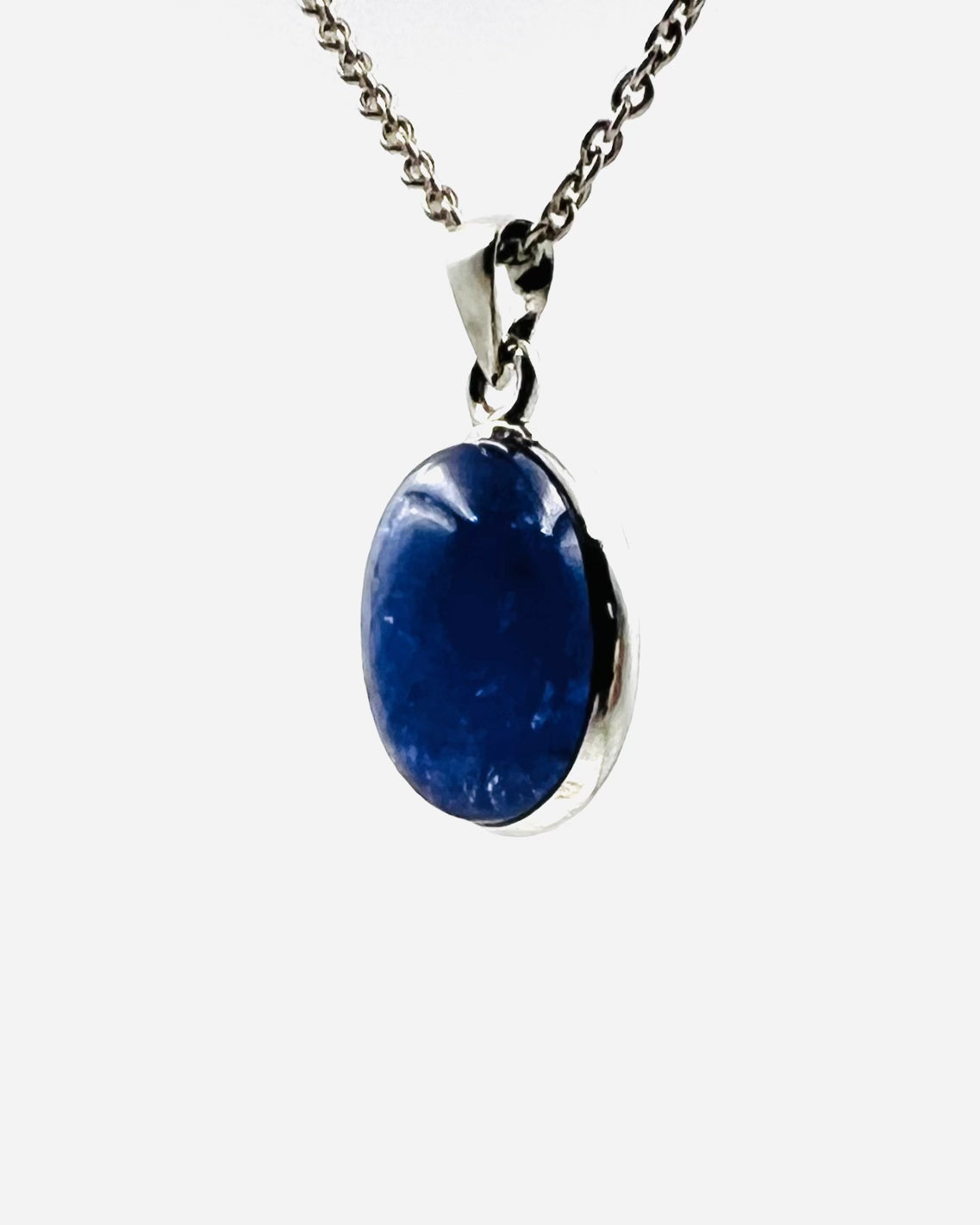 Hochwertiger Tansanit in 925er Sterlingsilber