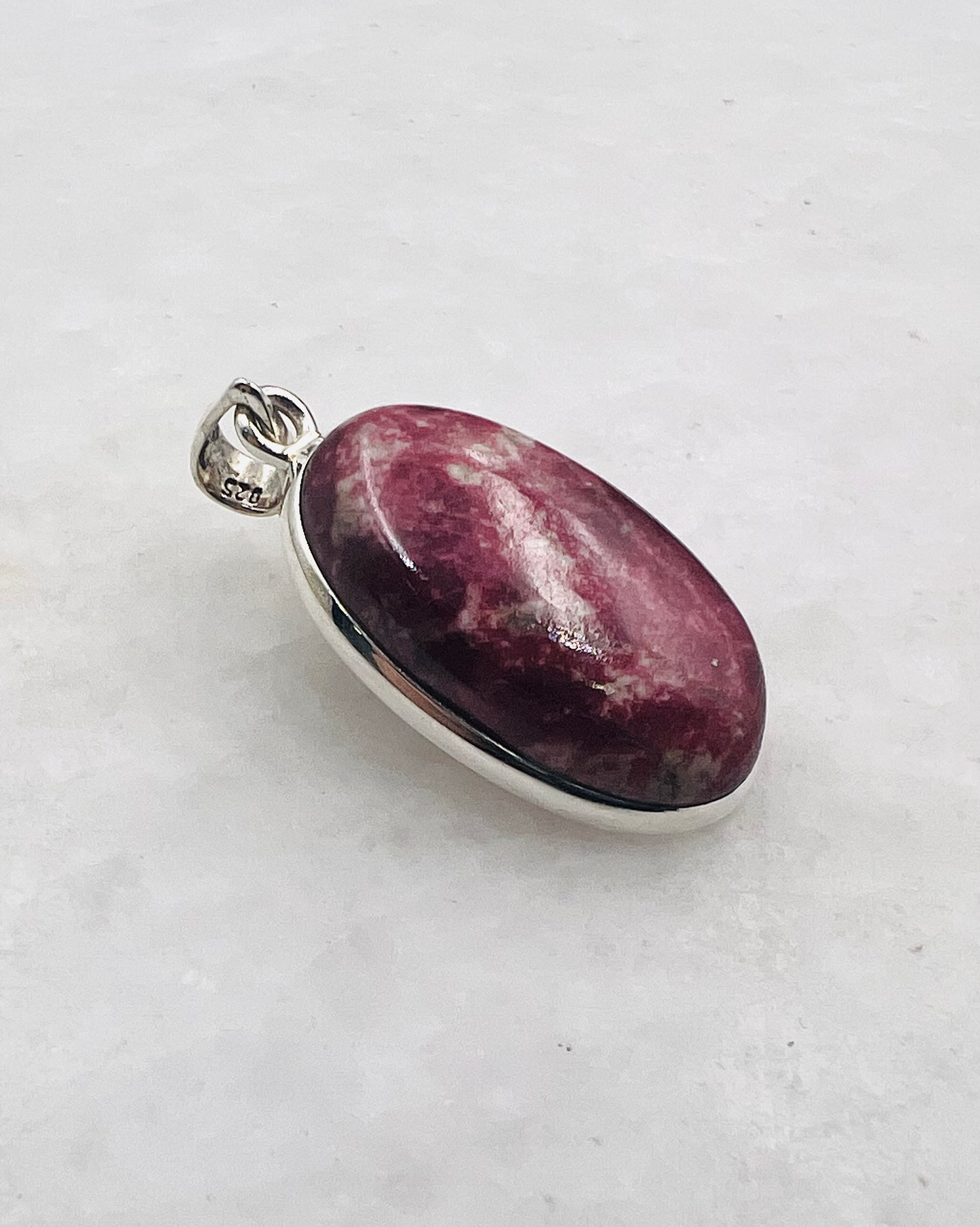Thulite in 0.925 Silver