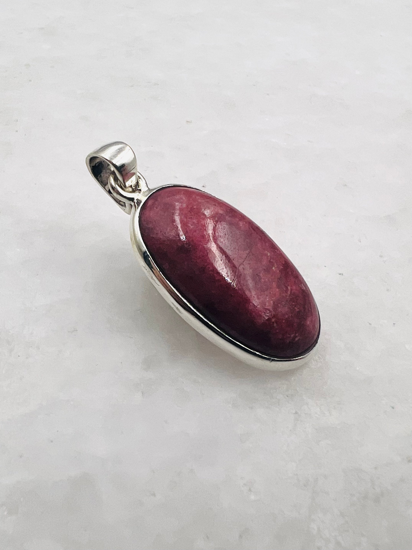 Thulite in 0.925 Silver